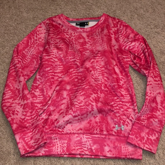 Under Armour Other - Girls under armor crew neck